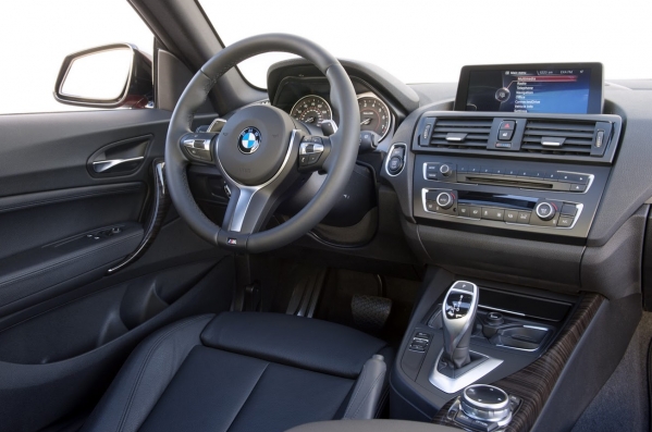 https://wcar.sets.lv/cars/BMW/2. sērijas Coupe/1400668482-2014-BMW-M235i-4.jpg